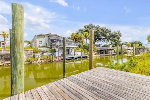 Casa en venta en Oak Hill, Florida, 3 dormitorios, 171.22 m2 № 2324612 - foto 3
