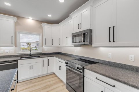 Casa en venta en Oak Hill, Florida, 3 dormitorios, 171.22 m2 № 2324612 - foto 22