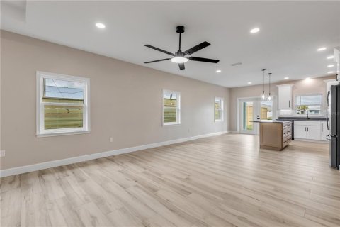 Casa en venta en Oak Hill, Florida, 3 dormitorios, 171.22 m2 № 2324612 - foto 12