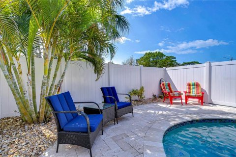 House in Gulfport, Florida 2 bedrooms, 80.27 sq.m. № 1511670 - photo 26