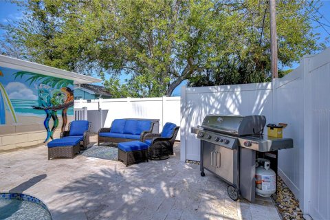 House in Gulfport, Florida 2 bedrooms, 80.27 sq.m. № 1511670 - photo 28