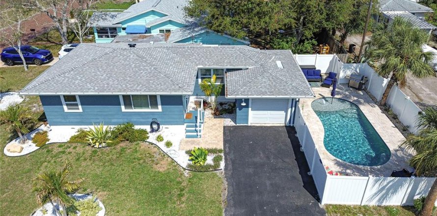 Casa en Gulfport, Florida 2 dormitorios, 80.27 m2 № 1511670