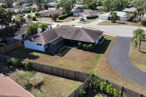 House in Sarasota, Florida 3 bedrooms, 190.64 sq.m. № 2229239 - photo 26