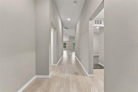 Villa ou maison à louer à Riverview, Floride: 4 chambres, 171.13 m2 № 2429298 - photo 4
