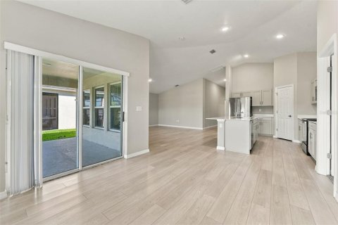Villa ou maison à louer à Riverview, Floride: 4 chambres, 171.13 m2 № 2429298 - photo 15