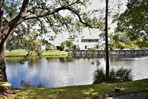 Copropriété à vendre à Plantation, Floride: 2 chambres, 90.95 m2 № 2184429 - photo 25