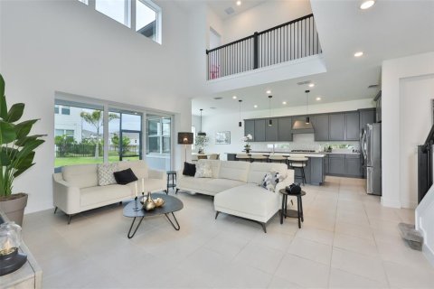 Casa en venta en Apollo Beach, Florida, 4 dormitorios, 398.36 m2 № 2099772 - foto 2