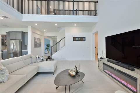 Casa en venta en Apollo Beach, Florida, 4 dormitorios, 398.36 m2 № 2099772 - foto 4