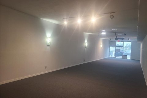 Immobilier commercial à vendre à Treasure Island, Floride: 705.31 m2 № 1749323 - photo 6