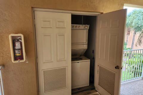 Condominio en alquiler en Port St. Lucie, Florida, 1 dormitorio, 83.61 m2 № 2262546 - foto 21