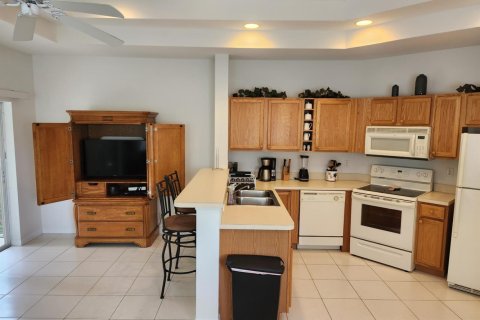 Condominio en alquiler en Port St. Lucie, Florida, 1 dormitorio, 83.61 m2 № 2262546 - foto 7