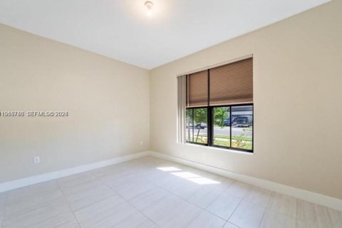 Villa ou maison à vendre à Ave Maria, Floride: 3 chambres, 148.83 m2 № 2053249 - photo 11