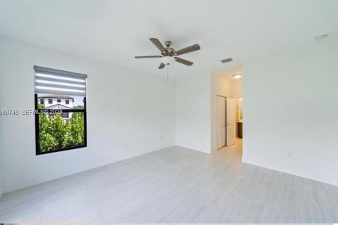 Villa ou maison à vendre à Ave Maria, Floride: 3 chambres, 148.83 m2 № 2053249 - photo 4