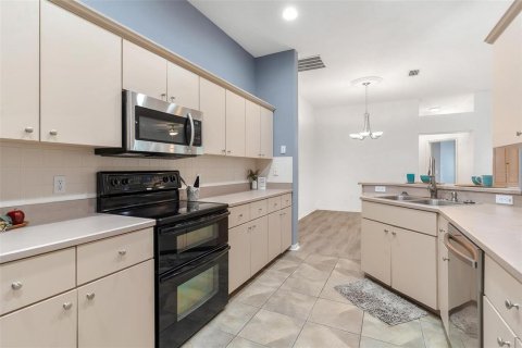 Casa en venta en Lady Lake, Florida, 2 dormitorios, 142.79 m2 № 2156036 - foto 14
