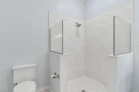 Casa en venta en Lady Lake, Florida, 2 dormitorios, 142.79 m2 № 2156036 - foto 27