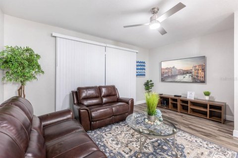 Adosado en venta en Orlando, Florida, 3 dormitorios, 161.74 m2 № 1608046 - foto 7