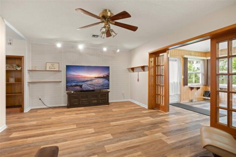 House in Clermont, Florida 3 bedrooms, 208.94 sq.m. № 1573939 - photo 7