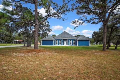 House in Spring Hill, Florida 5 bedrooms, 275.55 sq.m. № 2149476 - photo 5