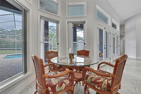 House in Spring Hill, Florida 5 bedrooms, 275.55 sq.m. № 2149476 - photo 20