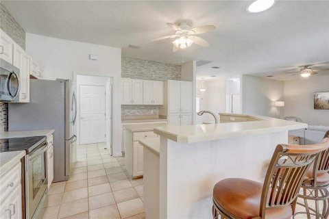 House in Ocala, Florida 3 bedrooms, 157.19 sq.m. № 1740432 - photo 9