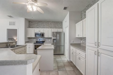 House in Ocala, Florida 3 bedrooms, 157.19 sq.m. № 1740432 - photo 7