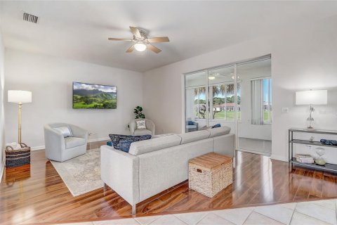 House in Ocala, Florida 3 bedrooms, 157.19 sq.m. № 1740432 - photo 4