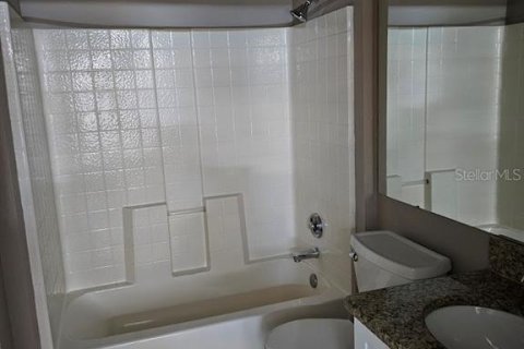 Condo in Clearwater, Florida, 2 bedrooms  № 2096105 - photo 12