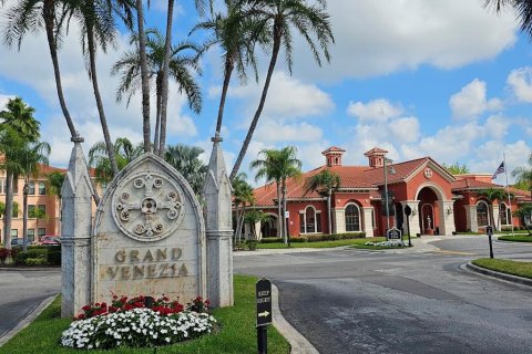 Condo in Clearwater, Florida, 2 bedrooms  № 2096105 - photo 2
