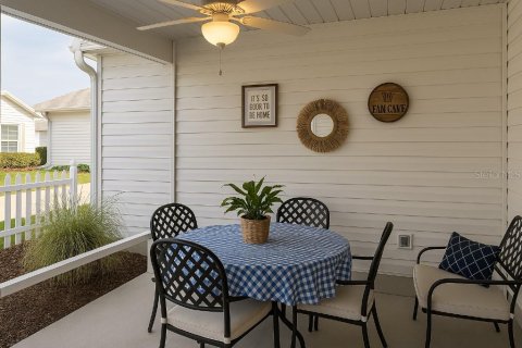 House in The Villages, Florida 2 bedrooms, 99.31 sq.m. № 1613797 - photo 9