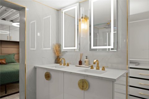 Adosado en venta en Tampa, Florida, 2 dormitorios, 112.13 m2 № 1841536 - foto 26