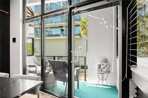 Adosado en venta en Tampa, Florida, 2 dormitorios, 112.13 m2 № 1841536 - foto 28