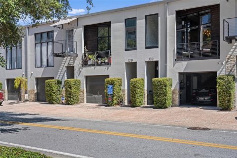 Adosado en venta en Tampa, Florida, 2 dormitorios, 112.13 m2 № 1841536 - foto 1