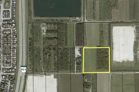Commercial property in Homestead, Florida № 1817150 - photo 6