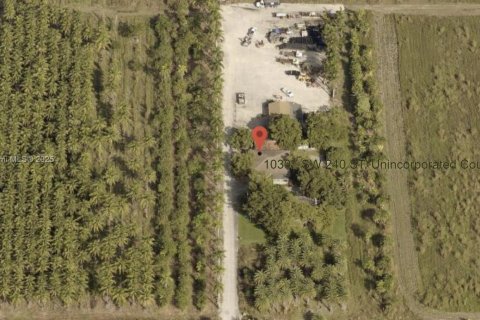 Commercial property in Homestead, Florida № 1817150 - photo 2
