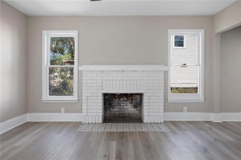 Villa ou maison à louer à Eustis, Floride: 4 chambres, 137.68 m2 № 2414978 - photo 4