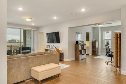 Condominio en venta en Orlando, Florida, 2 dormitorios, 143.91 m2 № 1539250 - foto 6