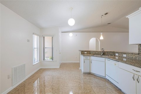 House in Davenport, Florida 4 bedrooms, 176.89 sq.m. № 1740460 - photo 30