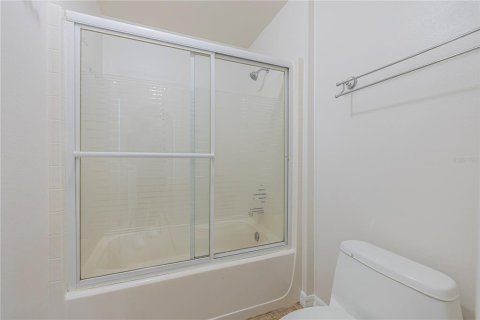 House in Davenport, Florida 4 bedrooms, 176.89 sq.m. № 1740460 - photo 15