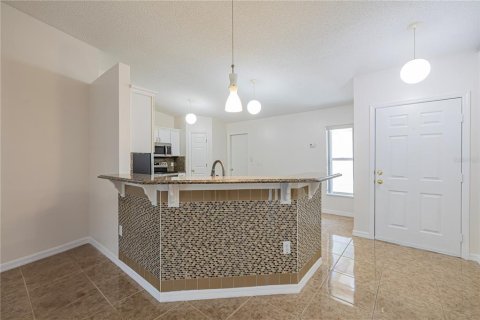 House in Davenport, Florida 4 bedrooms, 176.89 sq.m. № 1740460 - photo 25