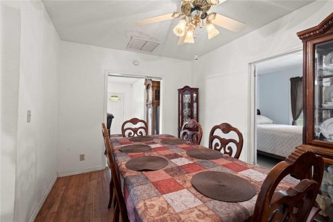 Villa ou maison à vendre à Dade City, Floride: 2 chambres, 94.76 m2 № 2353437 - photo 14