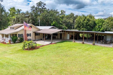 House in Dade City, Florida 2 bedrooms, 94.76 sq.m. № 2353437