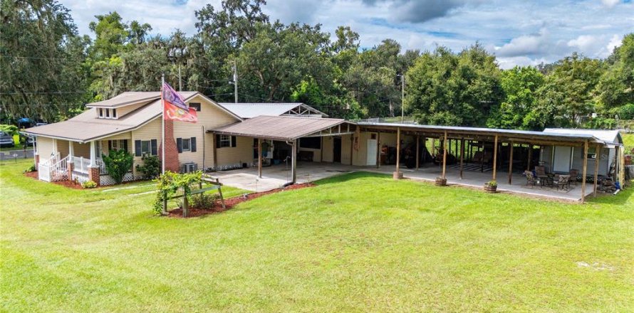 Villa ou maison à Dade City, Floride 2 chambres, 94.76 m2 № 2353437