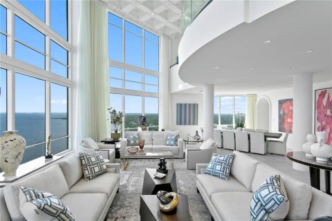 Copropriété à louer à Tampa, Floride: 4 chambres, 570.7 m2 № 2166534 - photo 11