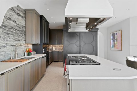 Copropriété à louer à Tampa, Floride: 4 chambres, 570.7 m2 № 2166534 - photo 30