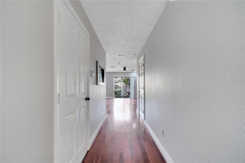 Adosado en alquiler en Altamonte Springs, Florida, 2 dormitorios, 121.14 m2 № 1903228 - foto 5