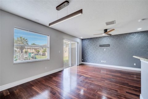 Adosado en alquiler en Altamonte Springs, Florida, 2 dormitorios, 121.14 m2 № 1903228 - foto 18