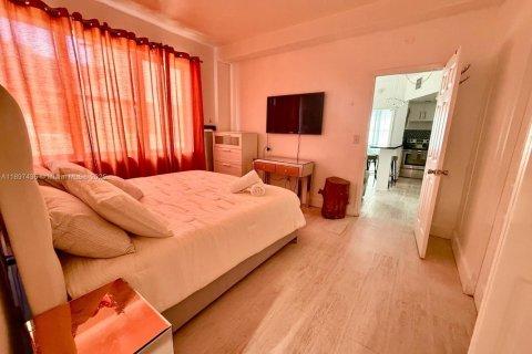 Copropriété à vendre à Miami Beach, Floride: 2 chambres, 63.17 m2 № 1949064 - photo 2