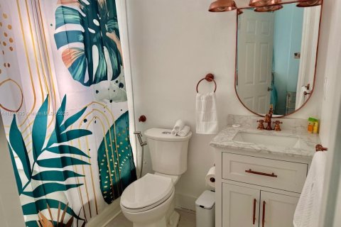 Copropriété à vendre à Miami Beach, Floride: 2 chambres, 63.17 m2 № 1949064 - photo 7