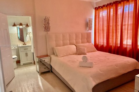 Copropriété à vendre à Miami Beach, Floride: 2 chambres, 63.17 m2 № 1949064 - photo 6