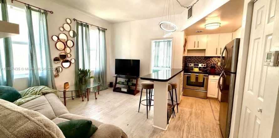 Condo à Miami Beach, Floride, 2 chambres  № 1949064